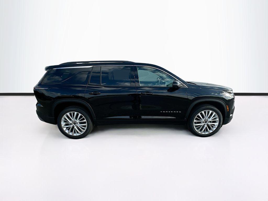 new 2026 Chevrolet Traverse car, priced at $49,095