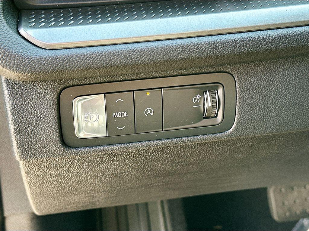 new 2026 Chevrolet Traverse car, priced at $49,095