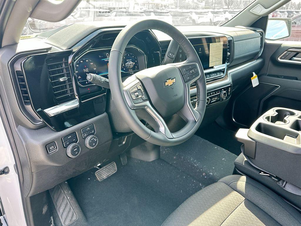 new 2025 Chevrolet Silverado 1500 car, priced at $52,595