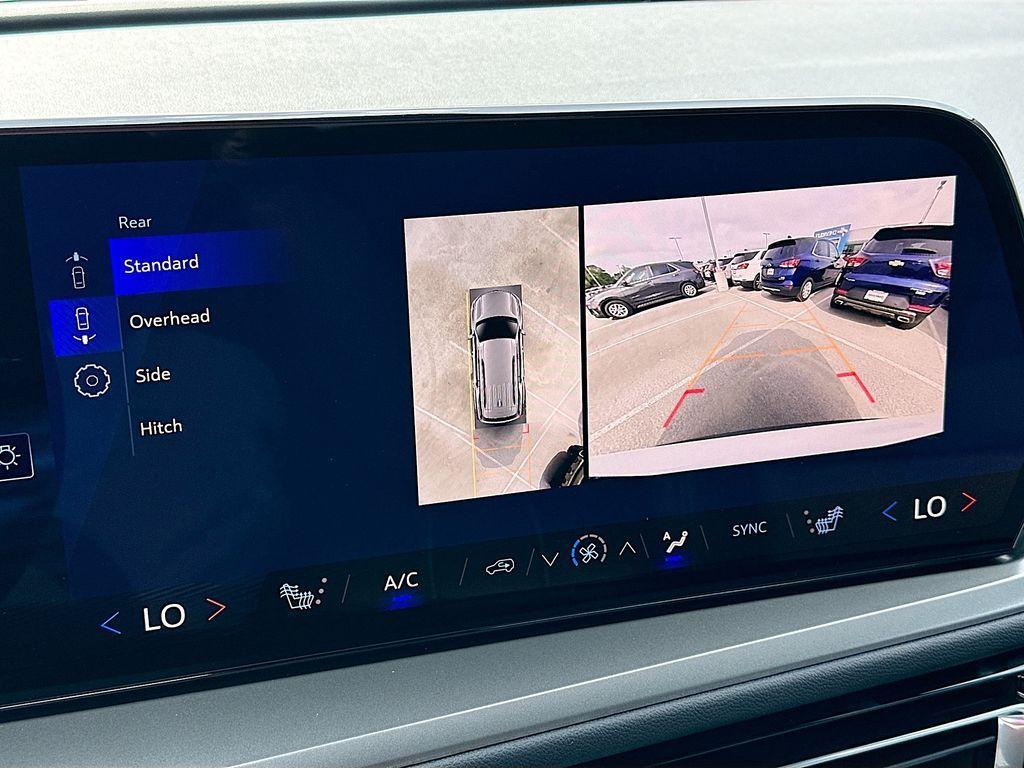 new 2026 Chevrolet Traverse car, priced at $47,680