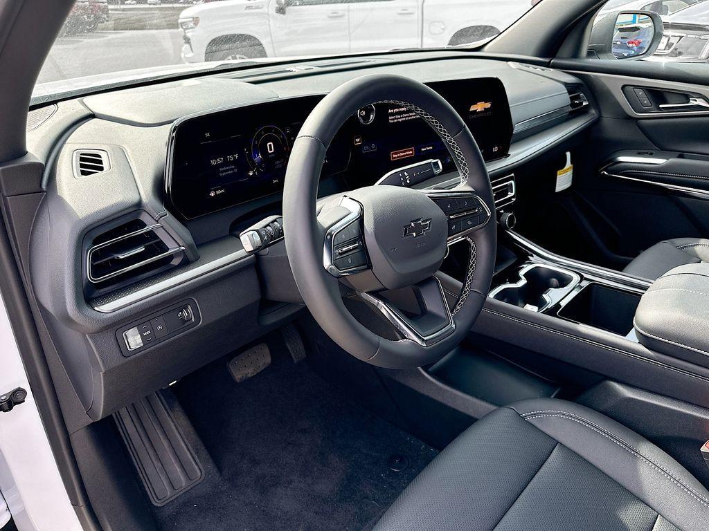 new 2026 Chevrolet Traverse car, priced at $47,680