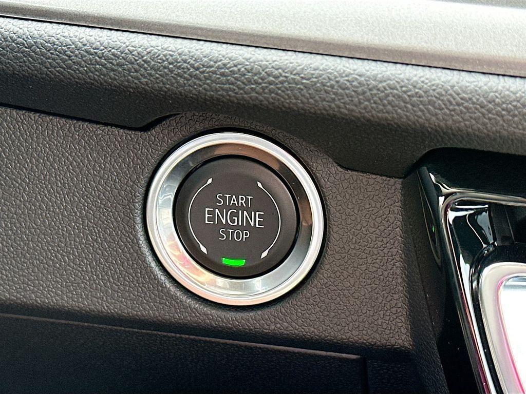 new 2026 Chevrolet Traverse car, priced at $47,680