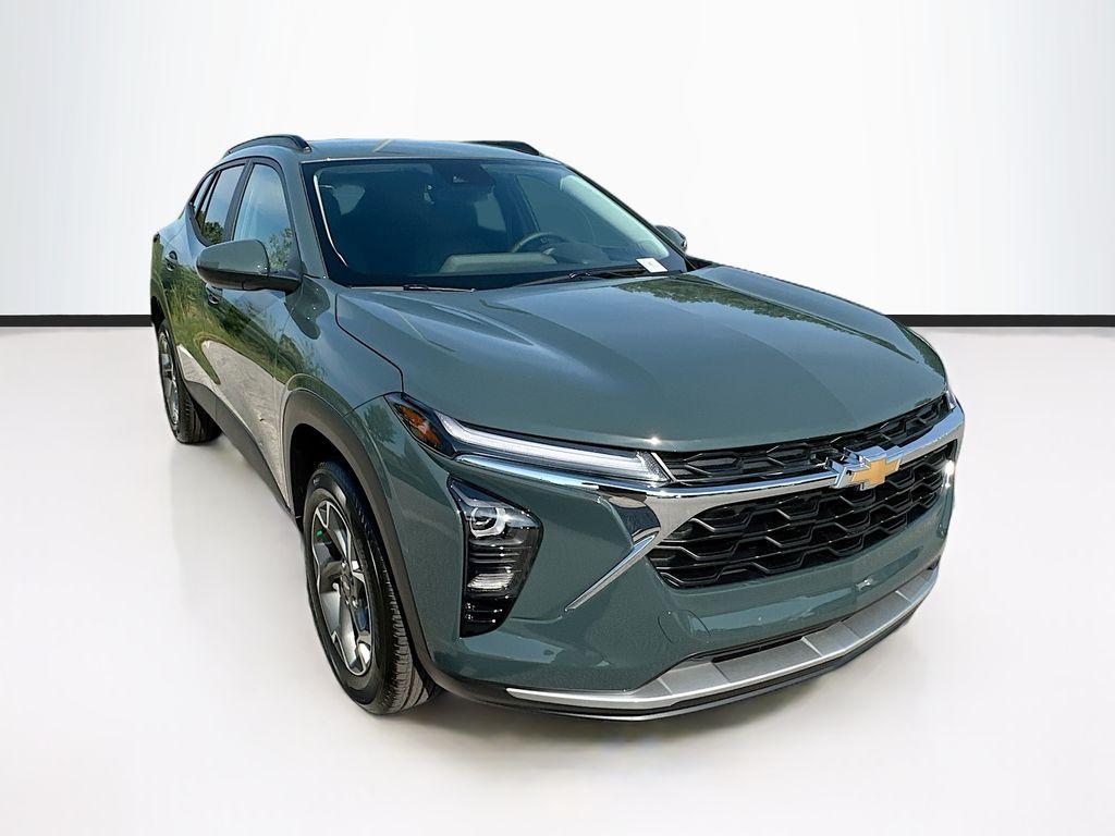 new 2025 Chevrolet Trax car, priced at $24,955