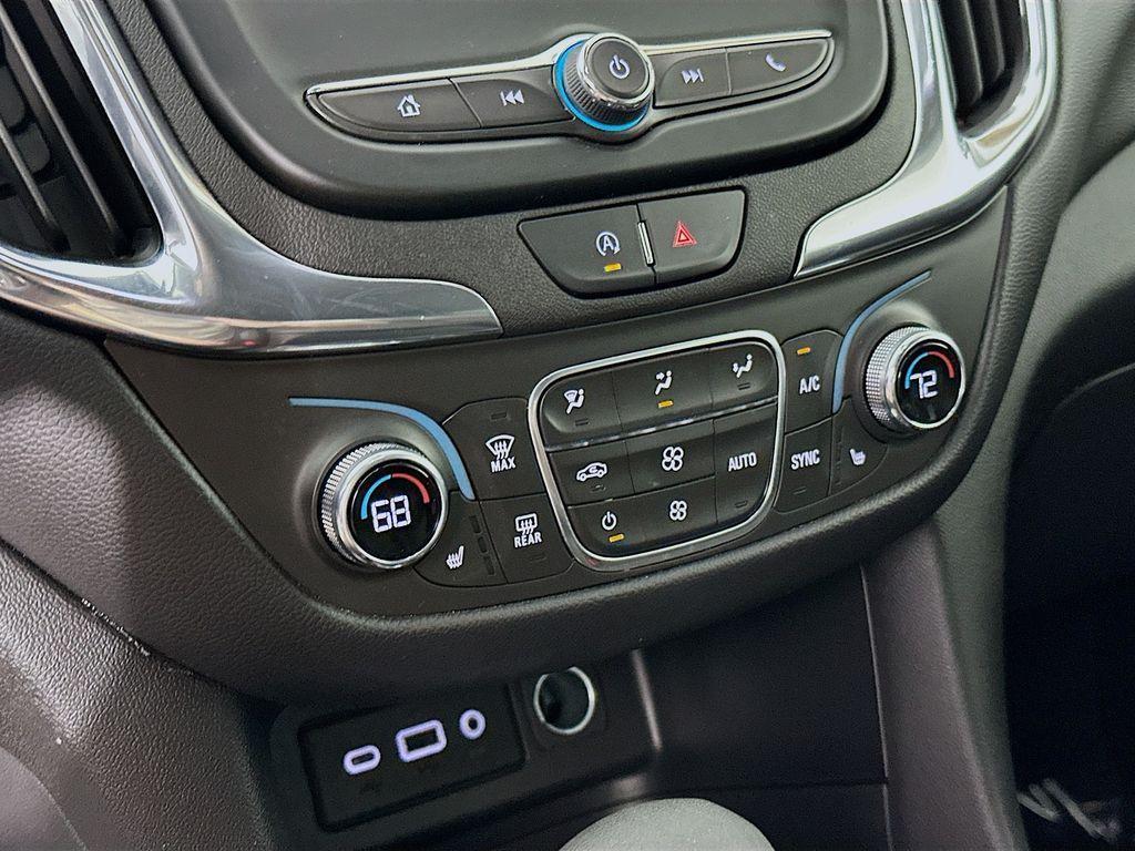 used 2024 Chevrolet Equinox car, priced at $22,985