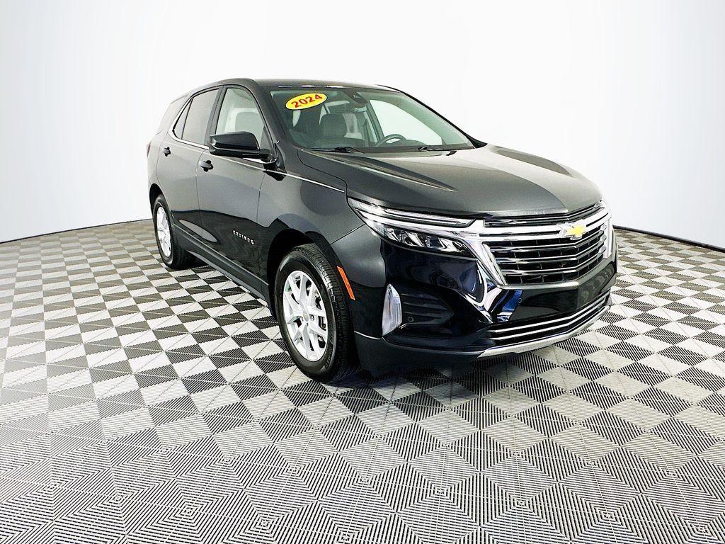used 2024 Chevrolet Equinox car, priced at $22,985