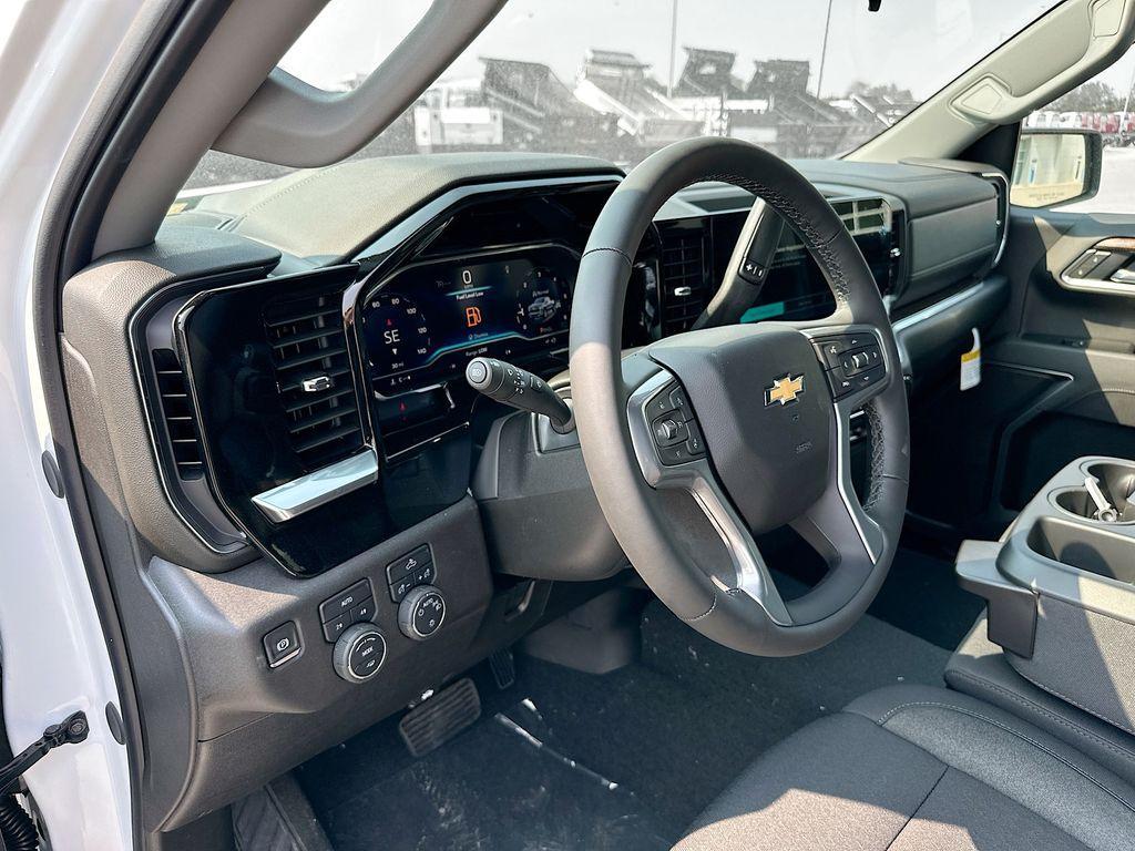 new 2025 Chevrolet Silverado 1500 car, priced at $52,595