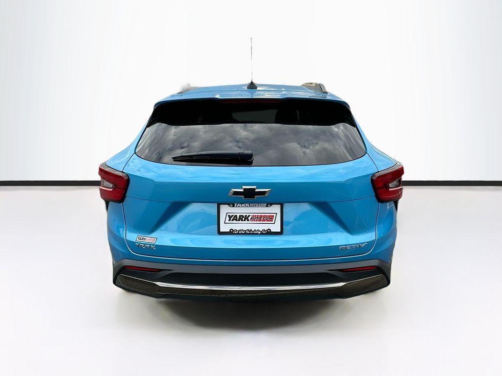 new 2025 Chevrolet Trax car, priced at $27,730