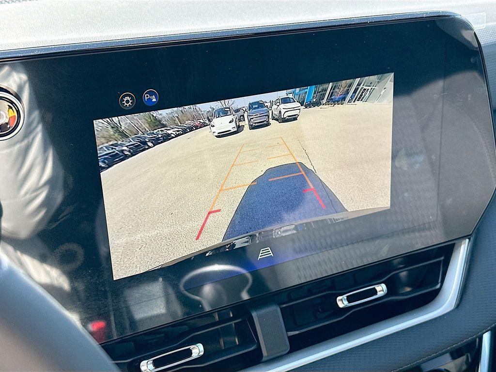 new 2025 Chevrolet Equinox car, priced at $31,490