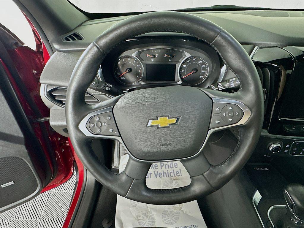 used 2022 Chevrolet Traverse car, priced at $29,857