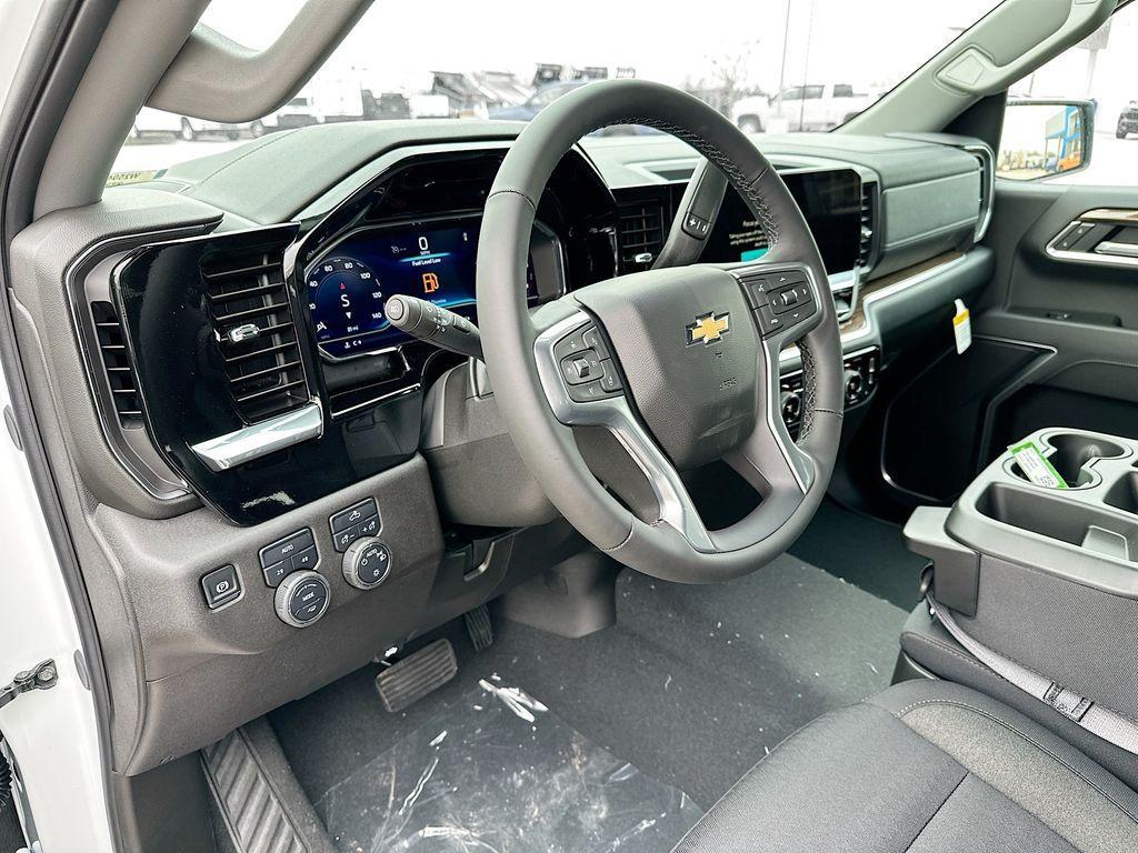new 2025 Chevrolet Silverado 1500 car, priced at $52,395