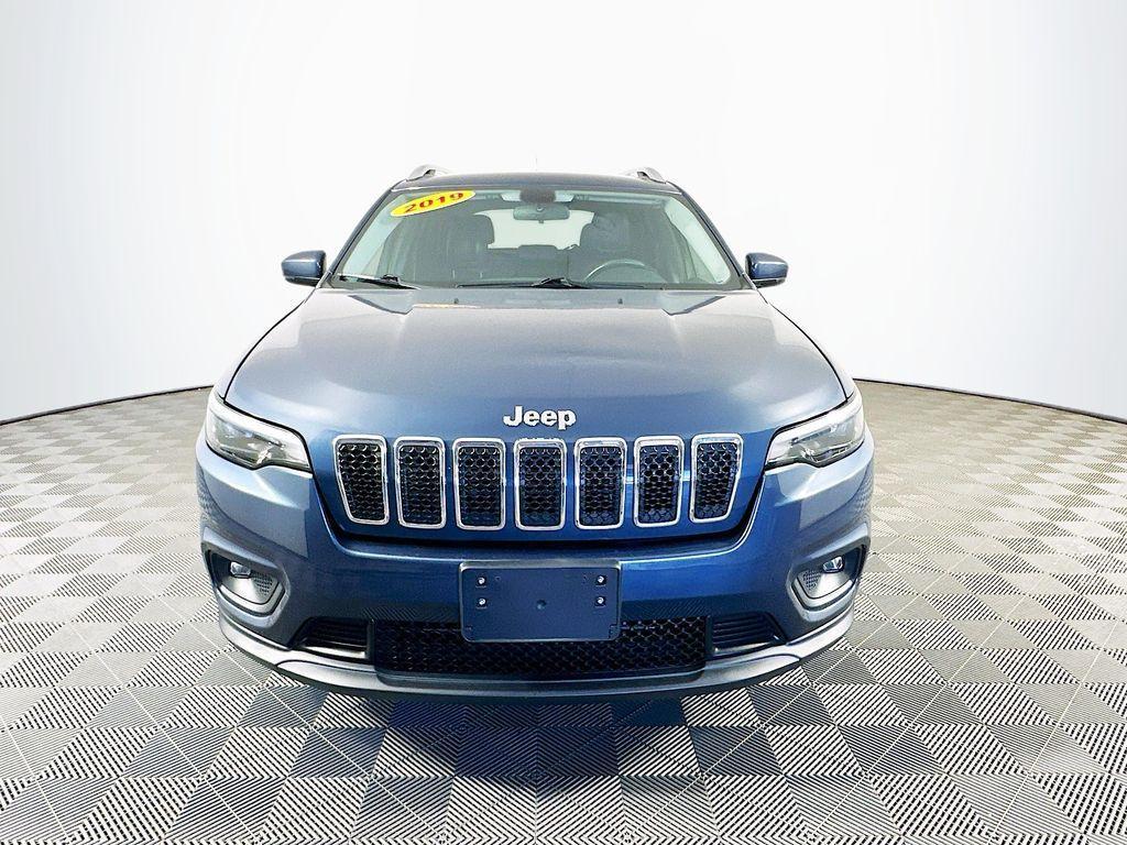 used 2019 Jeep Cherokee car, priced at $14,674