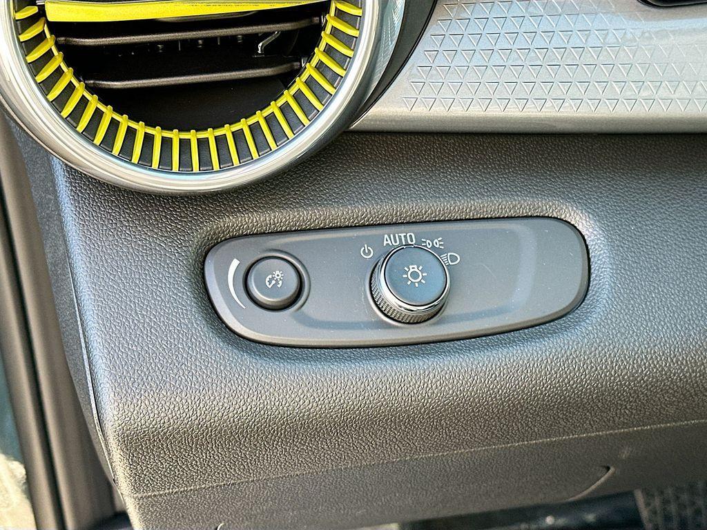 new 2026 Chevrolet Trax car, priced at $26,600