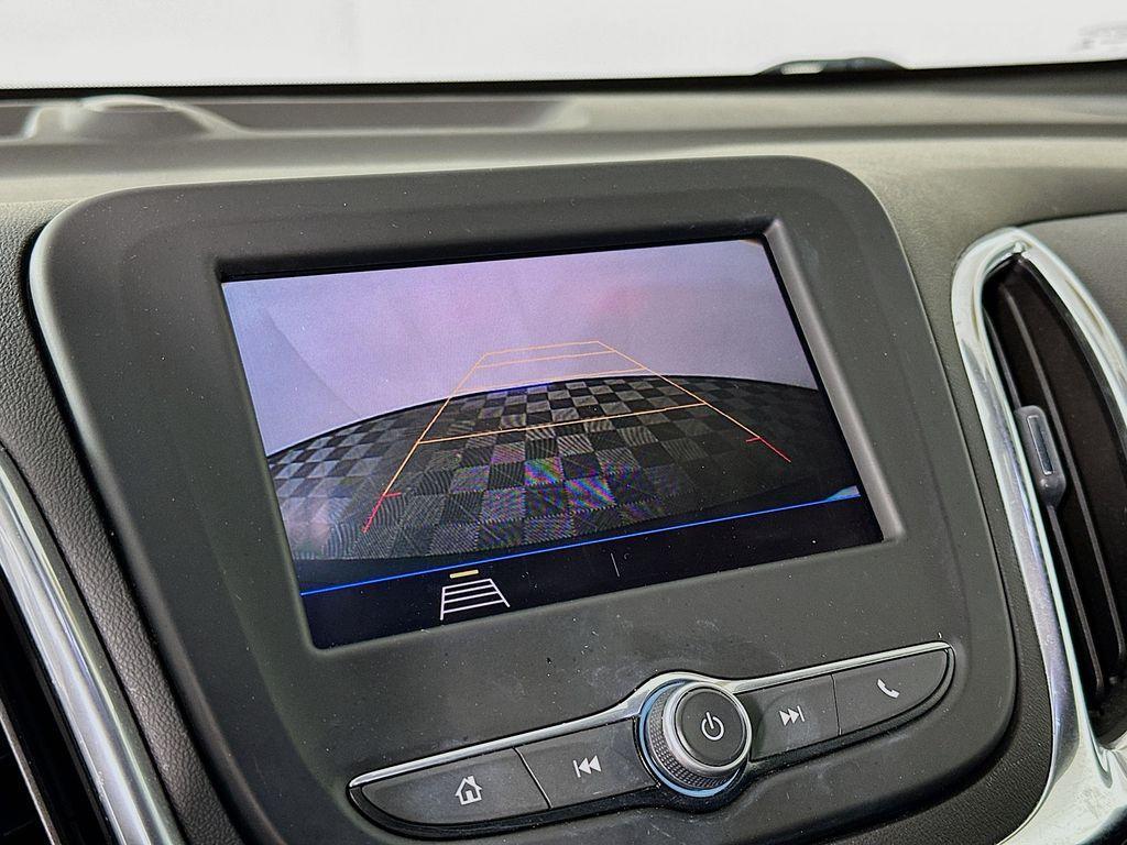 used 2020 Chevrolet Equinox car, priced at $14,216