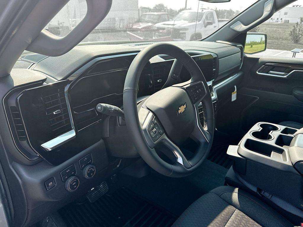 new 2025 Chevrolet Silverado 1500 car, priced at $52,595