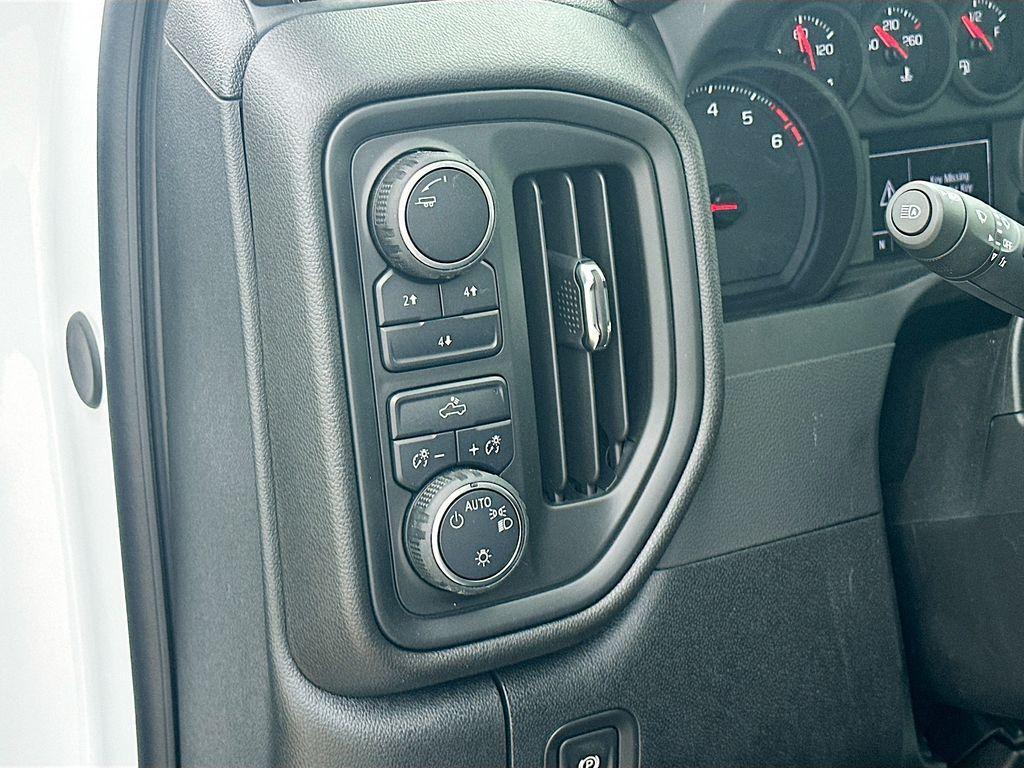 new 2025 Chevrolet Silverado 2500 car, priced at $52,755