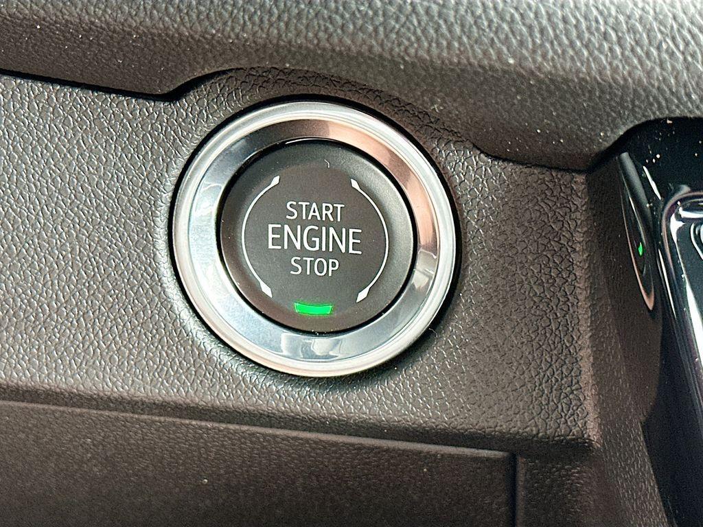 new 2025 Chevrolet Traverse car, priced at $43,045