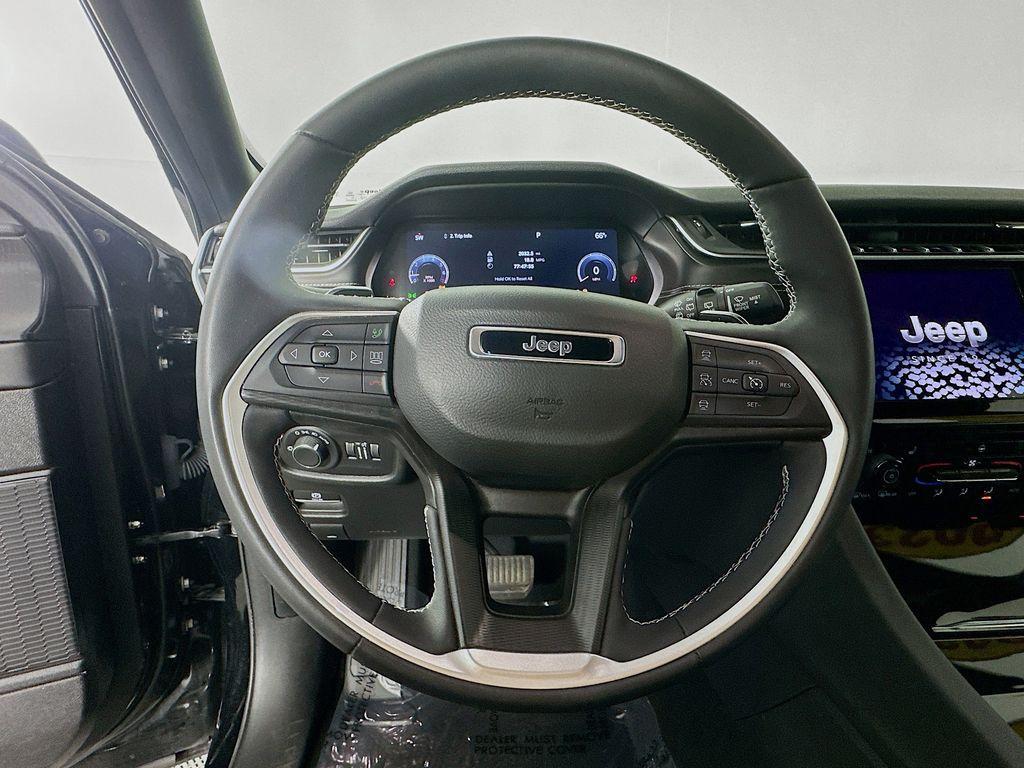 used 2023 Jeep Grand Cherokee car, priced at $34,374