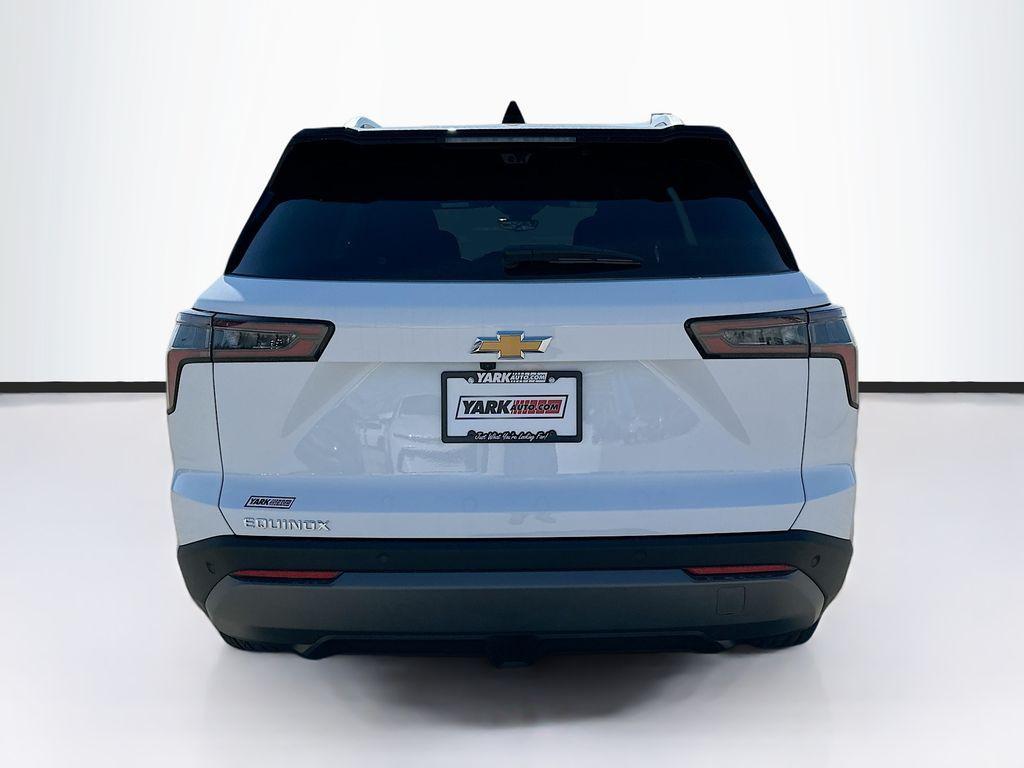 new 2025 Chevrolet Equinox car, priced at $33,365