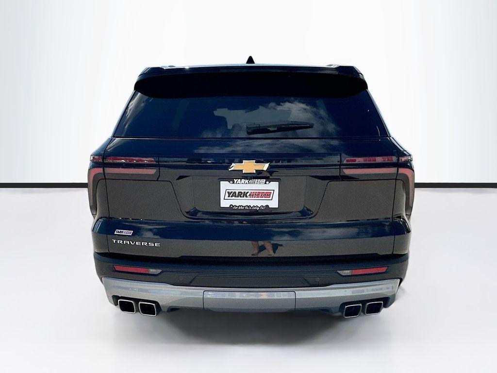 new 2026 Chevrolet Traverse car, priced at $42,695