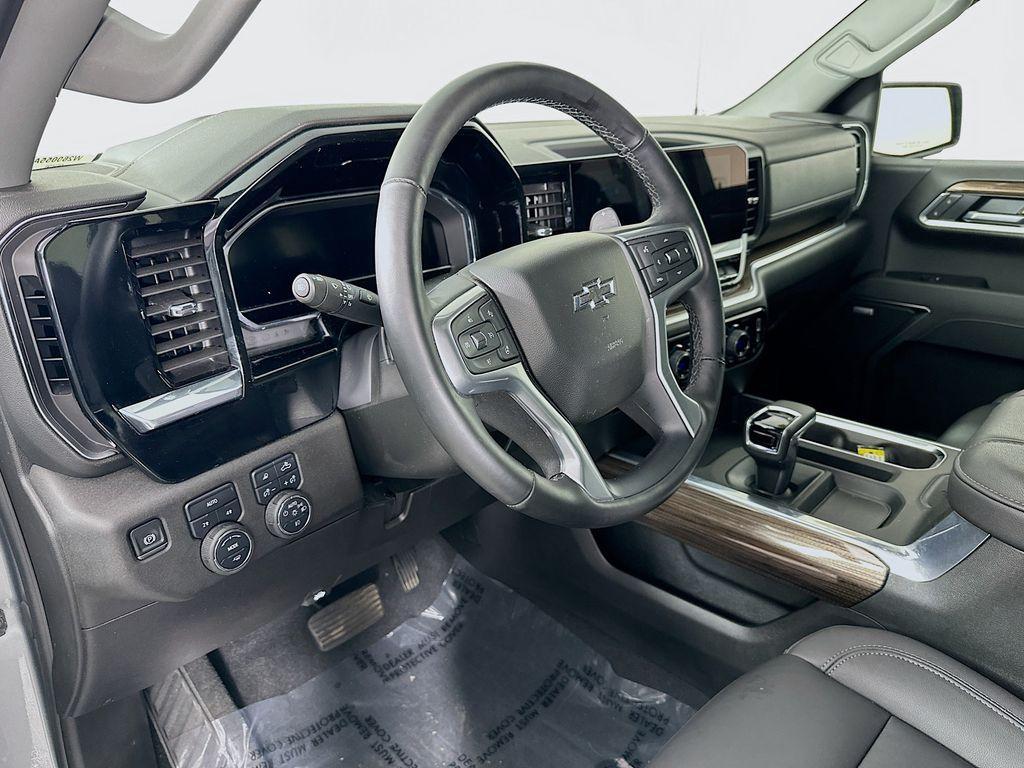 used 2025 Chevrolet Silverado 1500 car, priced at $51,990