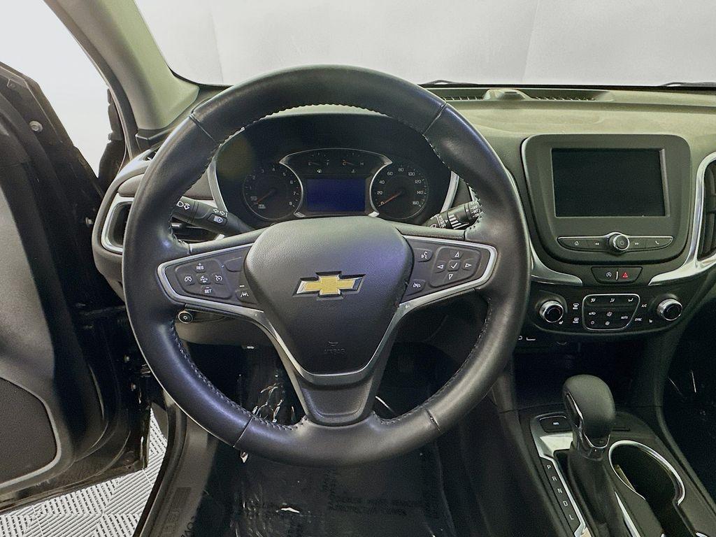 used 2022 Chevrolet Equinox car, priced at $21,794