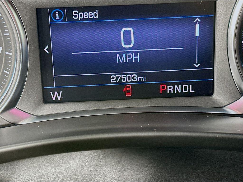 used 2022 Chevrolet Equinox car, priced at $17,100