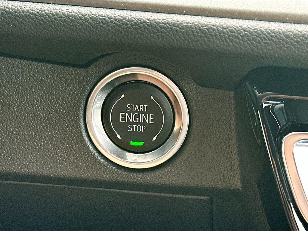 new 2025 Chevrolet Traverse car, priced at $43,045