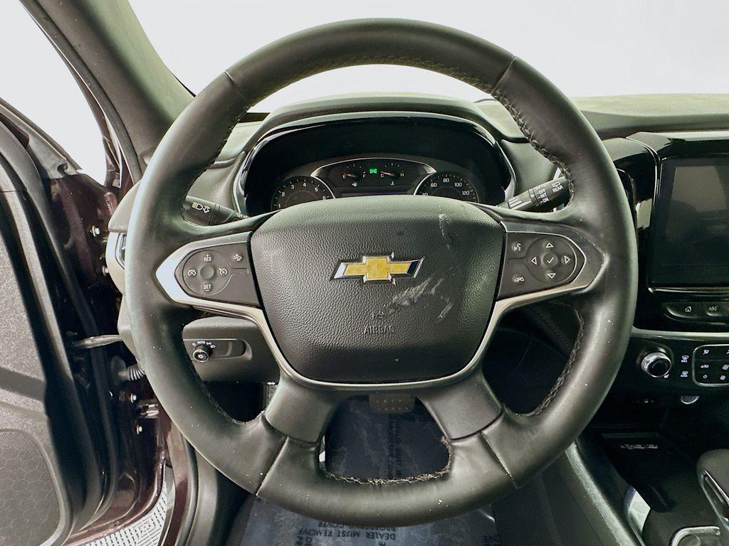 used 2023 Chevrolet Traverse car, priced at $29,998