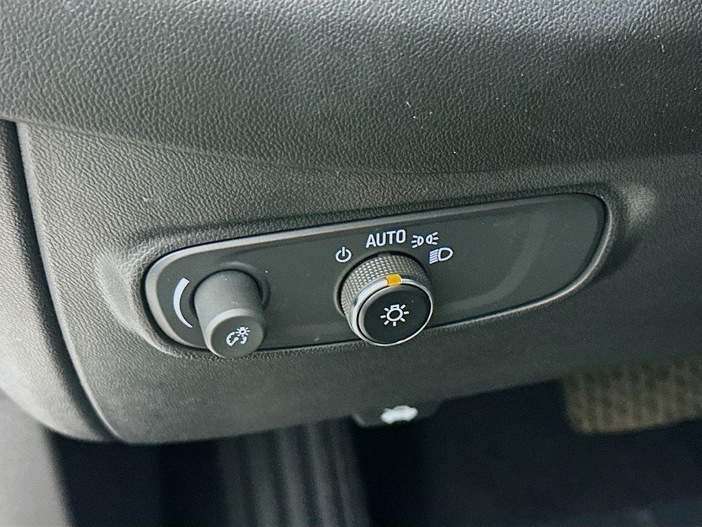 used 2023 Chevrolet Equinox car, priced at $22,910