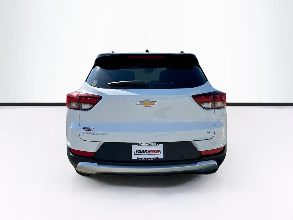 new 2026 Chevrolet TrailBlazer car, priced at $29,405