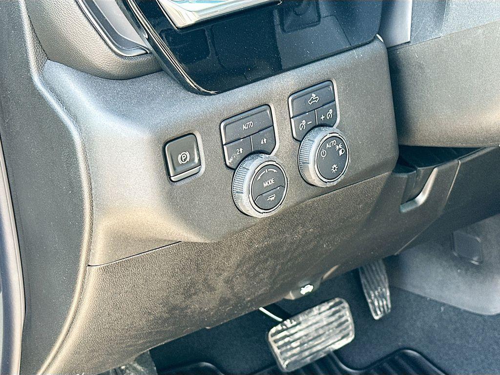 new 2025 Chevrolet Silverado 1500 car, priced at $52,395