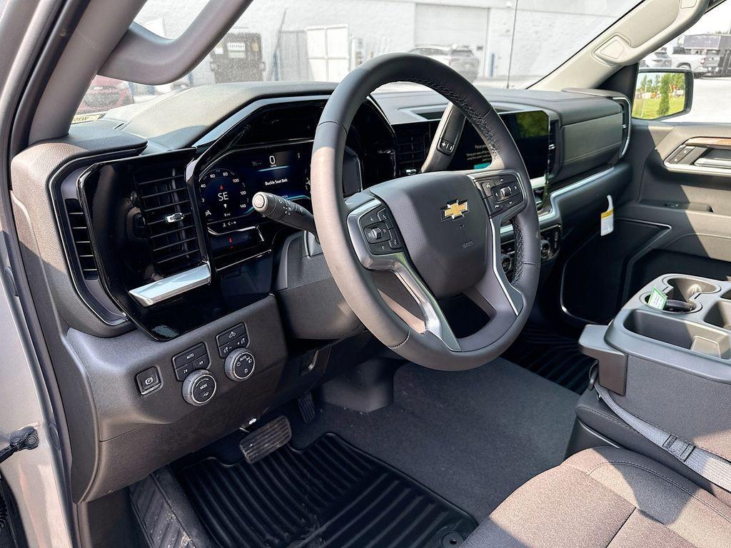 new 2025 Chevrolet Silverado 1500 car, priced at $52,595