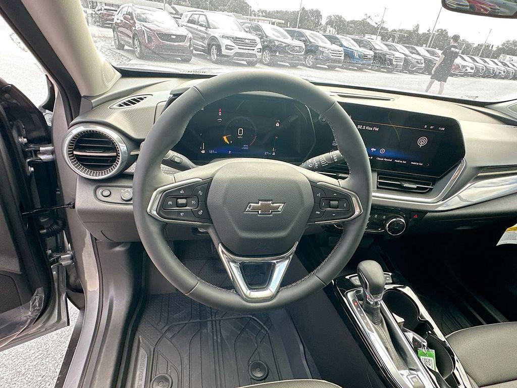 new 2025 Chevrolet Trax car, priced at $26,955