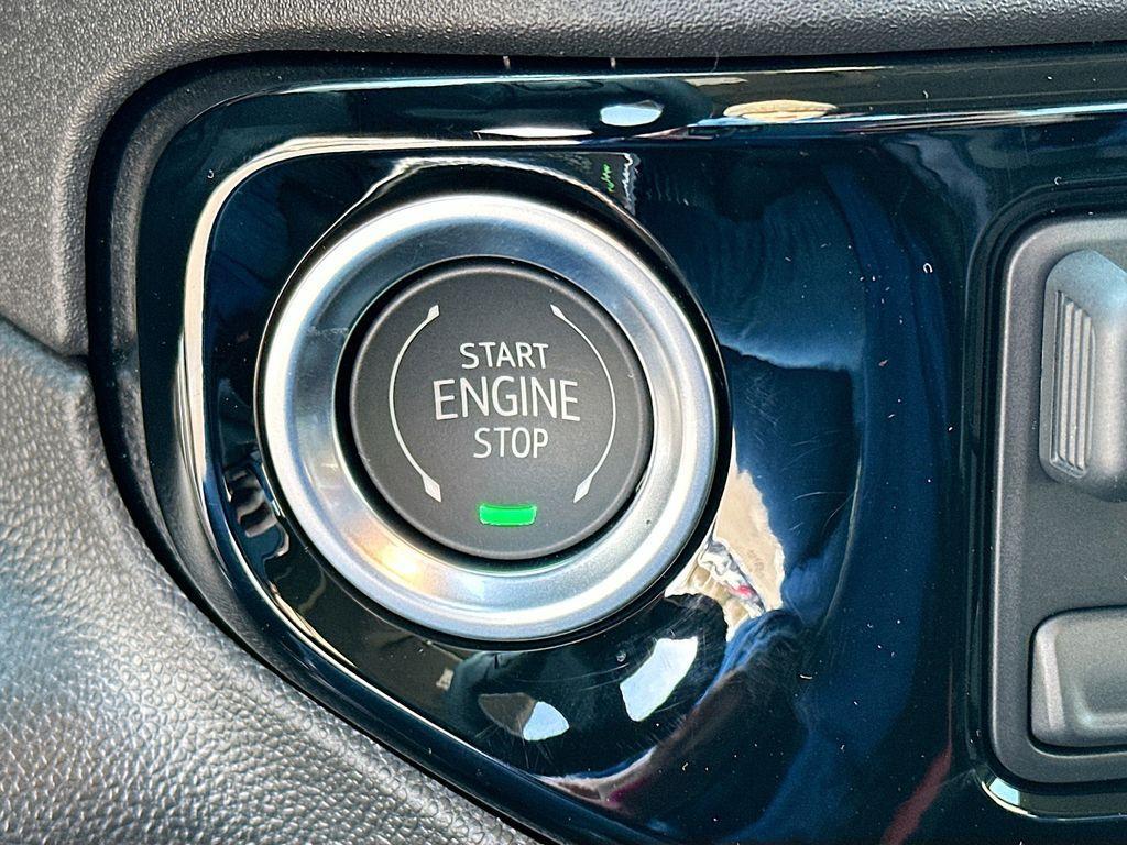 new 2025 Chevrolet Silverado 2500 car, priced at $68,585