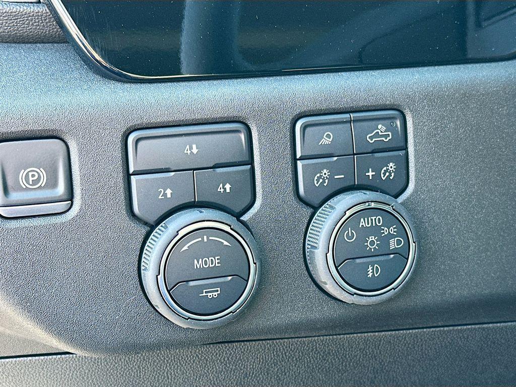 new 2025 Chevrolet Silverado 2500 car, priced at $68,585