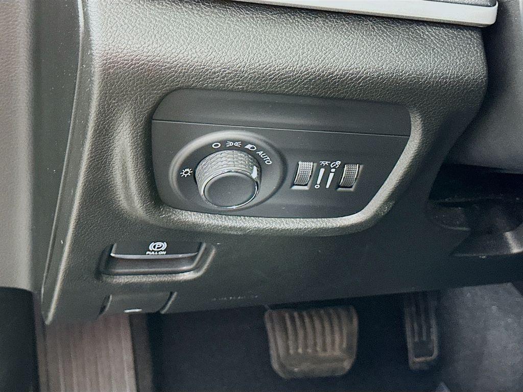 used 2021 Jeep Grand Cherokee L car, priced at $28,150