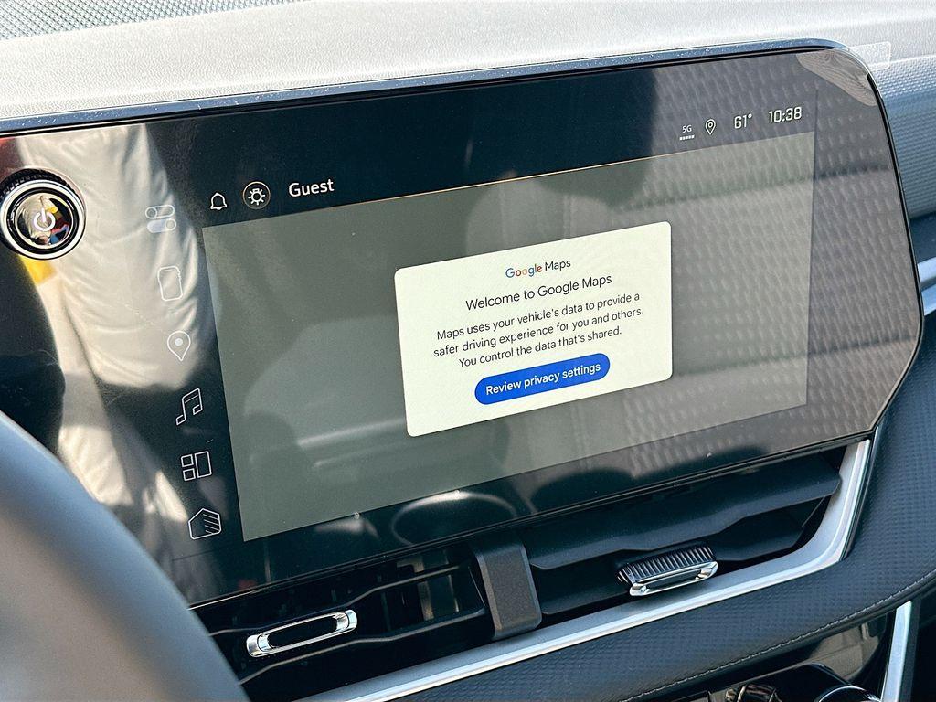 new 2025 Chevrolet Equinox car, priced at $31,490