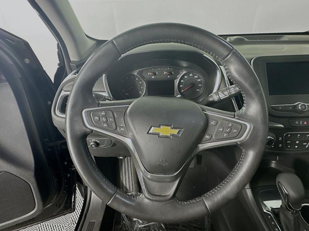 used 2022 Chevrolet Equinox car, priced at $23,876