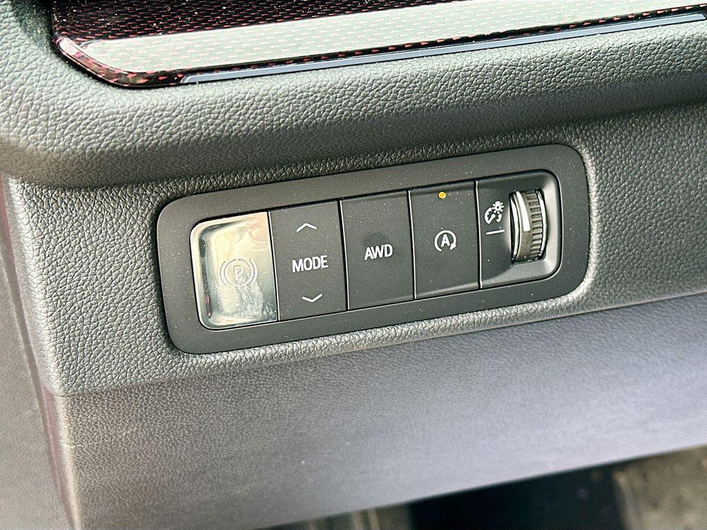 used 2024 Chevrolet Traverse car, priced at $53,435