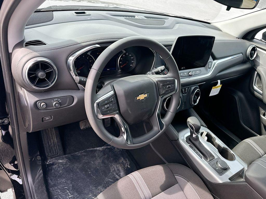 new 2025 Chevrolet Blazer car, priced at $38,265