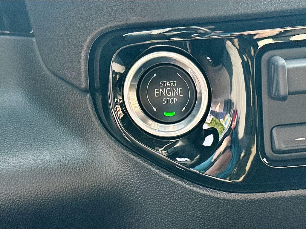 new 2025 Chevrolet Silverado 1500 car, priced at $52,595