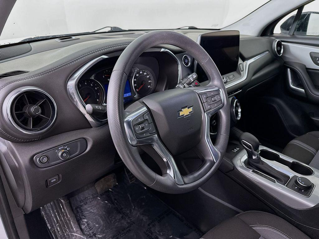 used 2024 Chevrolet Blazer car, priced at $25,487