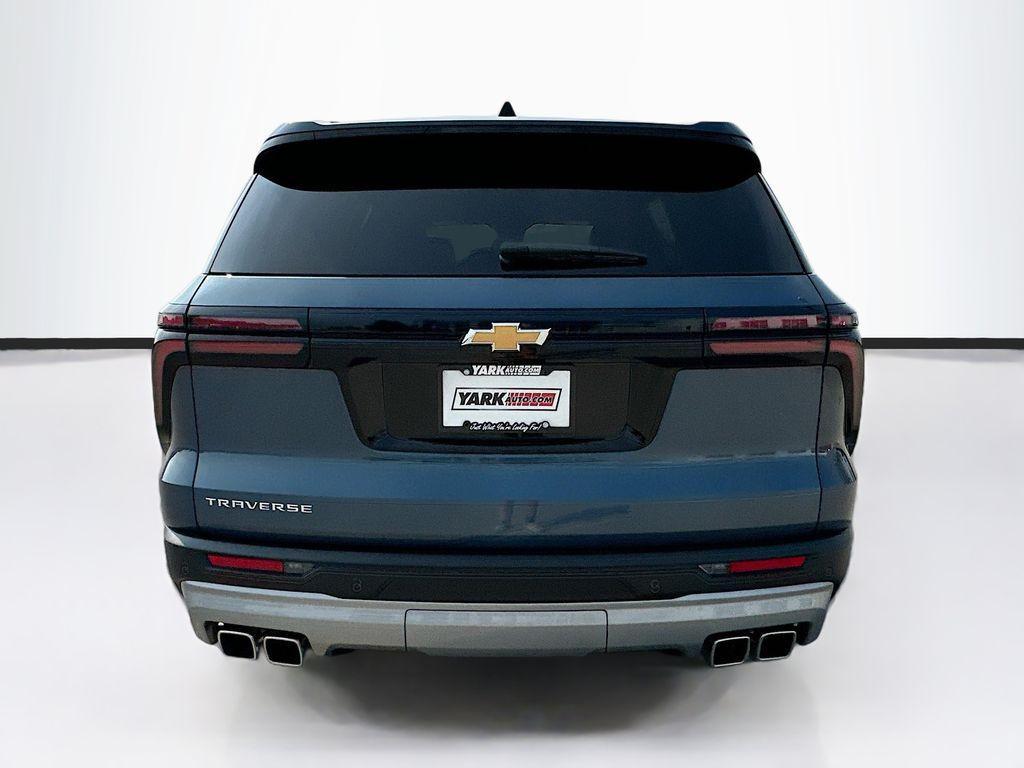 new 2025 Chevrolet Traverse car, priced at $42,490