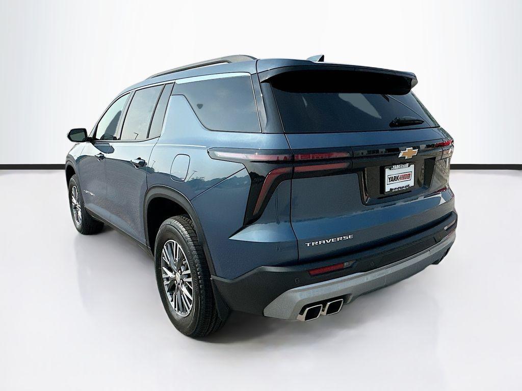 new 2025 Chevrolet Traverse car, priced at $42,490