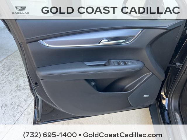 used 2022 Cadillac XT5 car, priced at $28,580