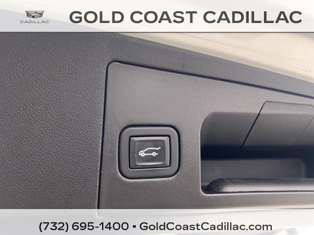 used 2022 Cadillac XT5 car, priced at $31,960