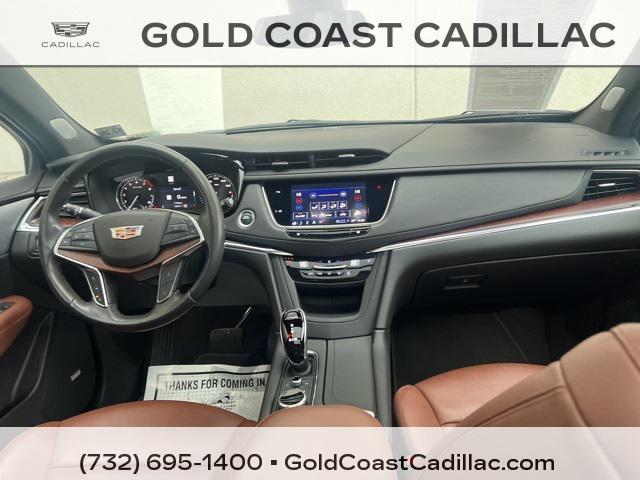 used 2022 Cadillac XT5 car, priced at $31,960