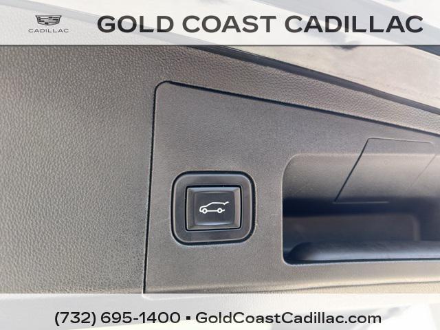 used 2022 Cadillac XT5 car, priced at $31,990