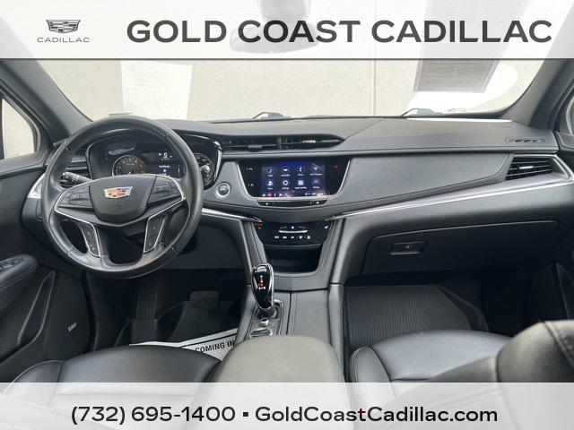 used 2022 Cadillac XT5 car, priced at $26,880