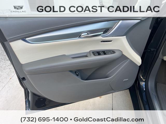 used 2022 Cadillac XT5 car, priced at $29,990